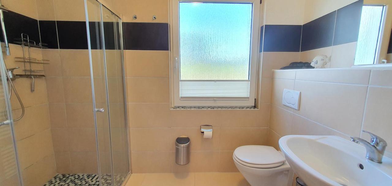 Pension Zum Riedensee Bastorf Buitenkant foto